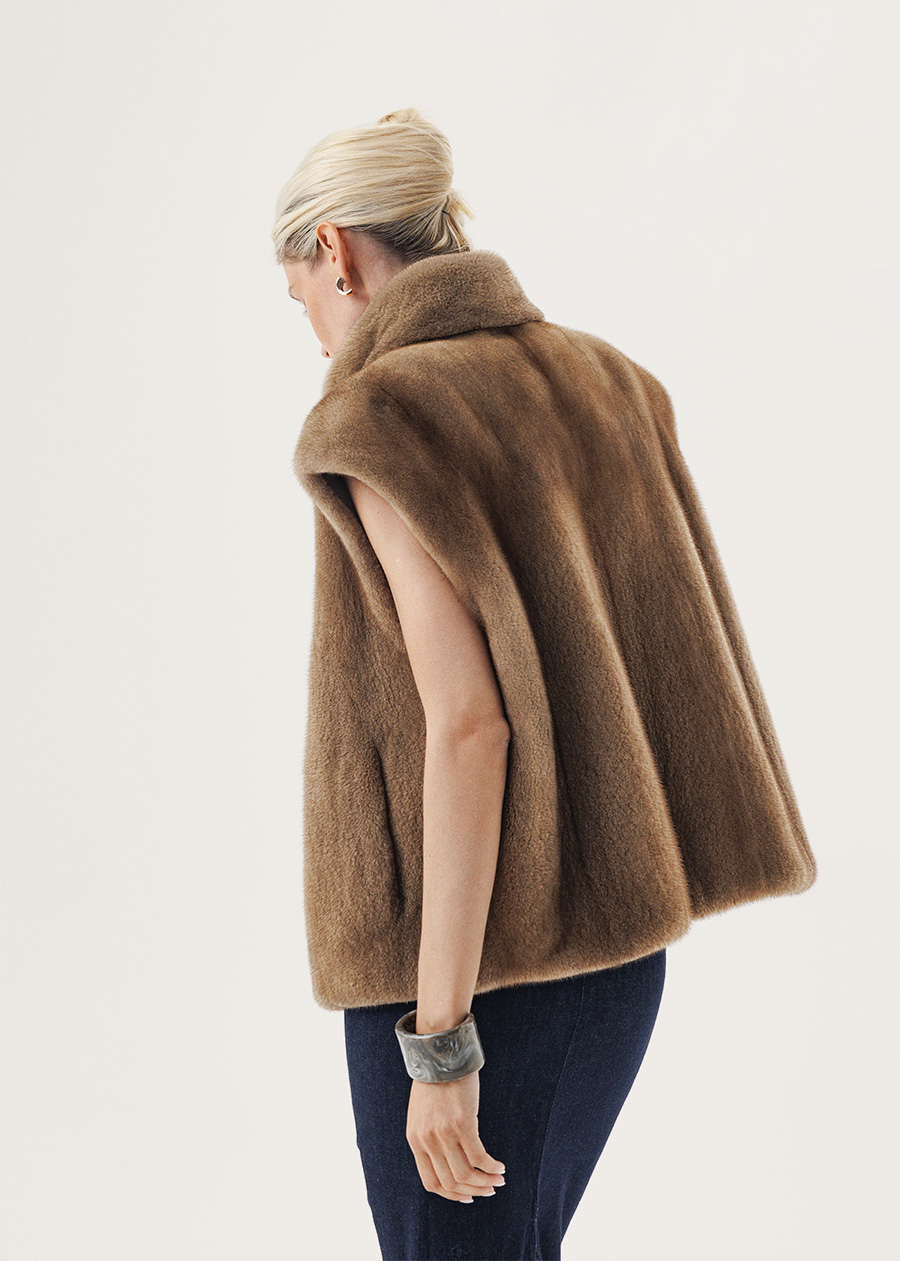 Норковый жилет в оттенке Пастель