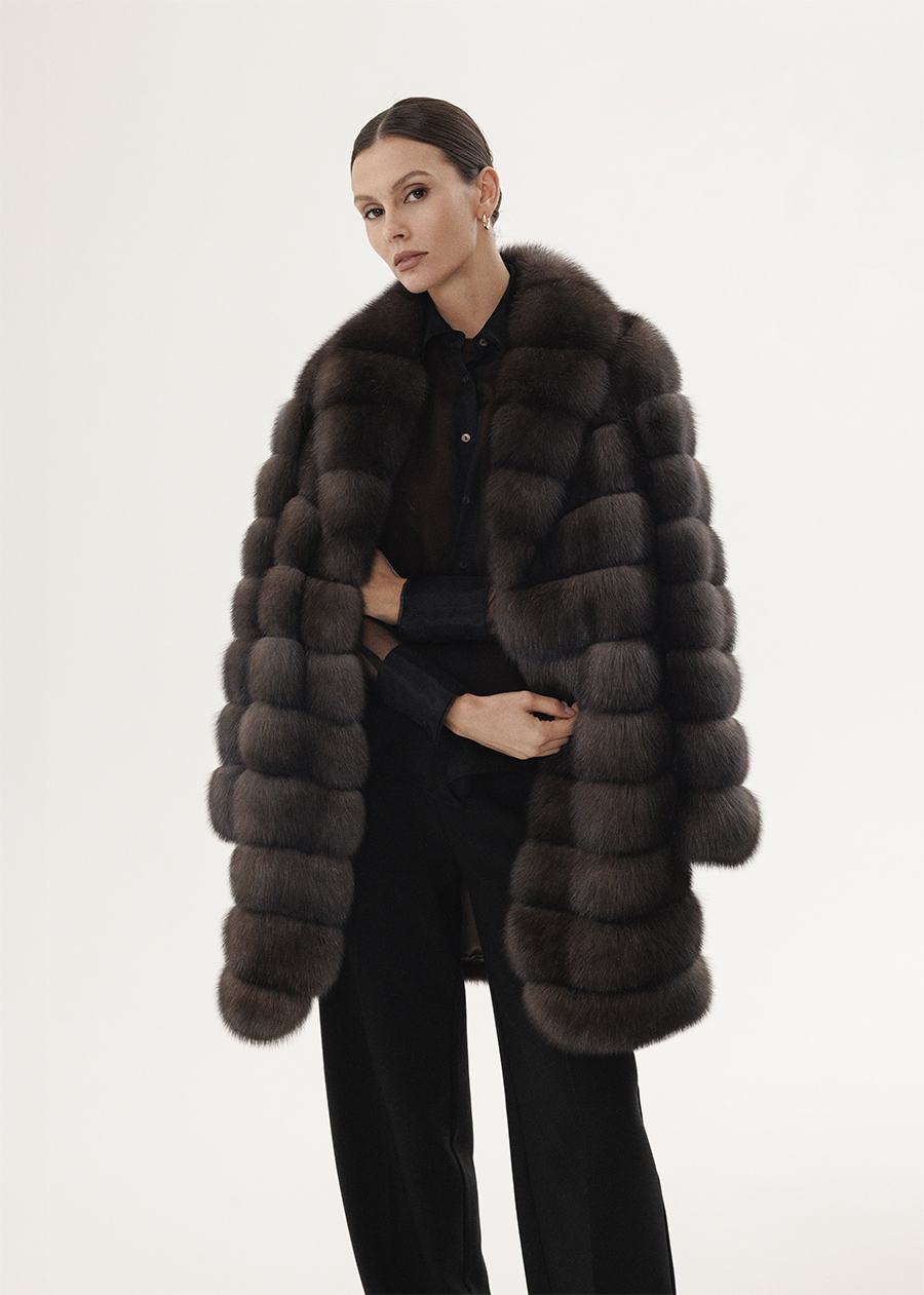 Шуба из соболя с закругленными бортами