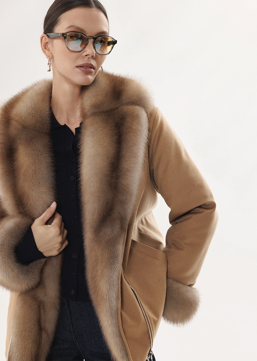 Куртка из кашемира с цельным английским воротником из меха куницы
