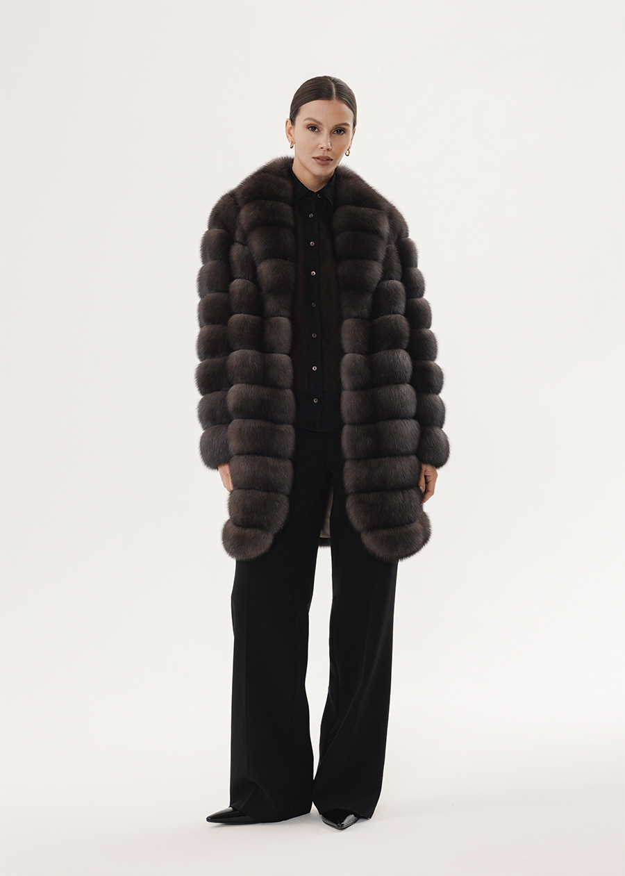 Шуба из соболя с закругленными бортами