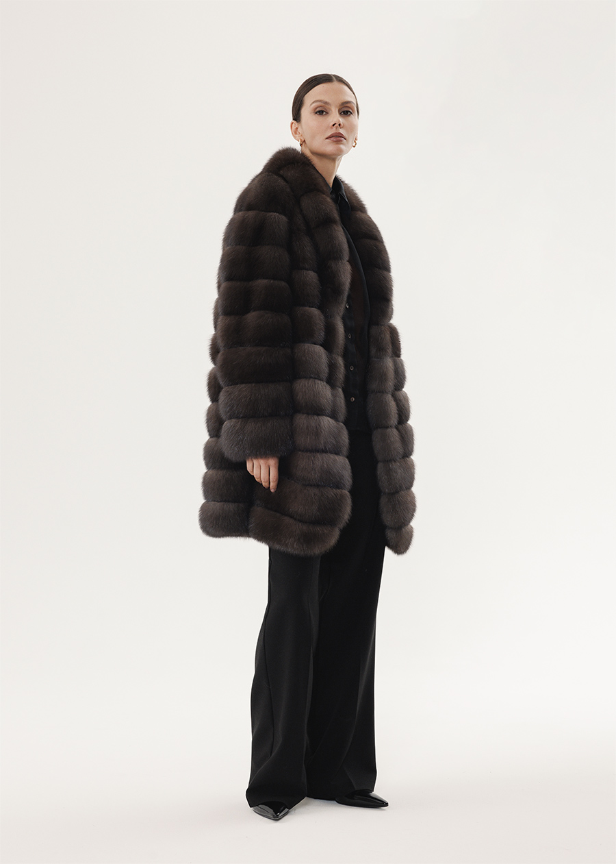 Шуба из соболя с закругленными бортами