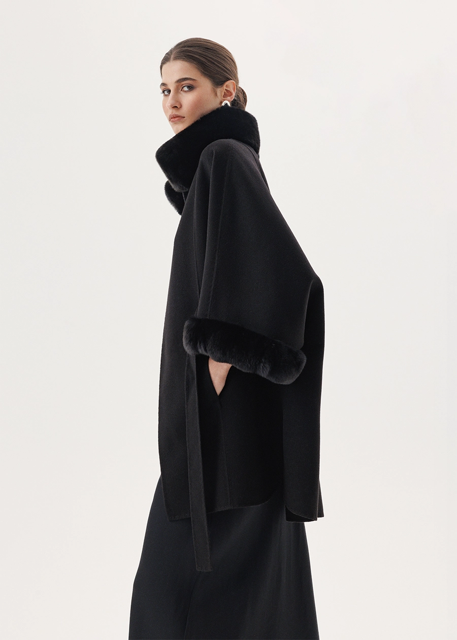 Кашемировое пончо с отделкой мехом чёрной шиншиллы