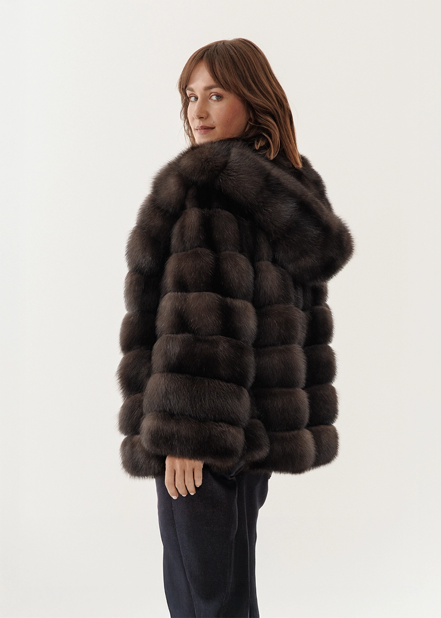 Шуба из соболя с капюшоном