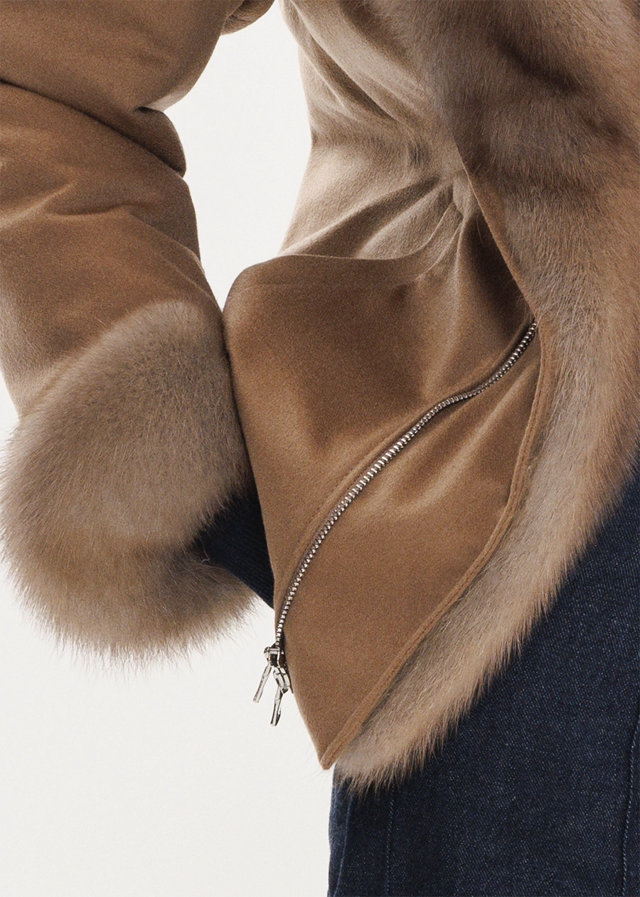 Куртка из кашемира с цельным английским воротником из меха куницы