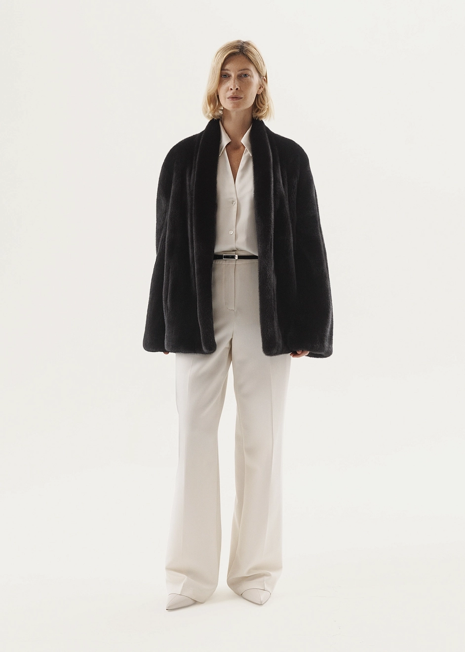 Норковая шуба с шалевым воротником, переходящим в борт