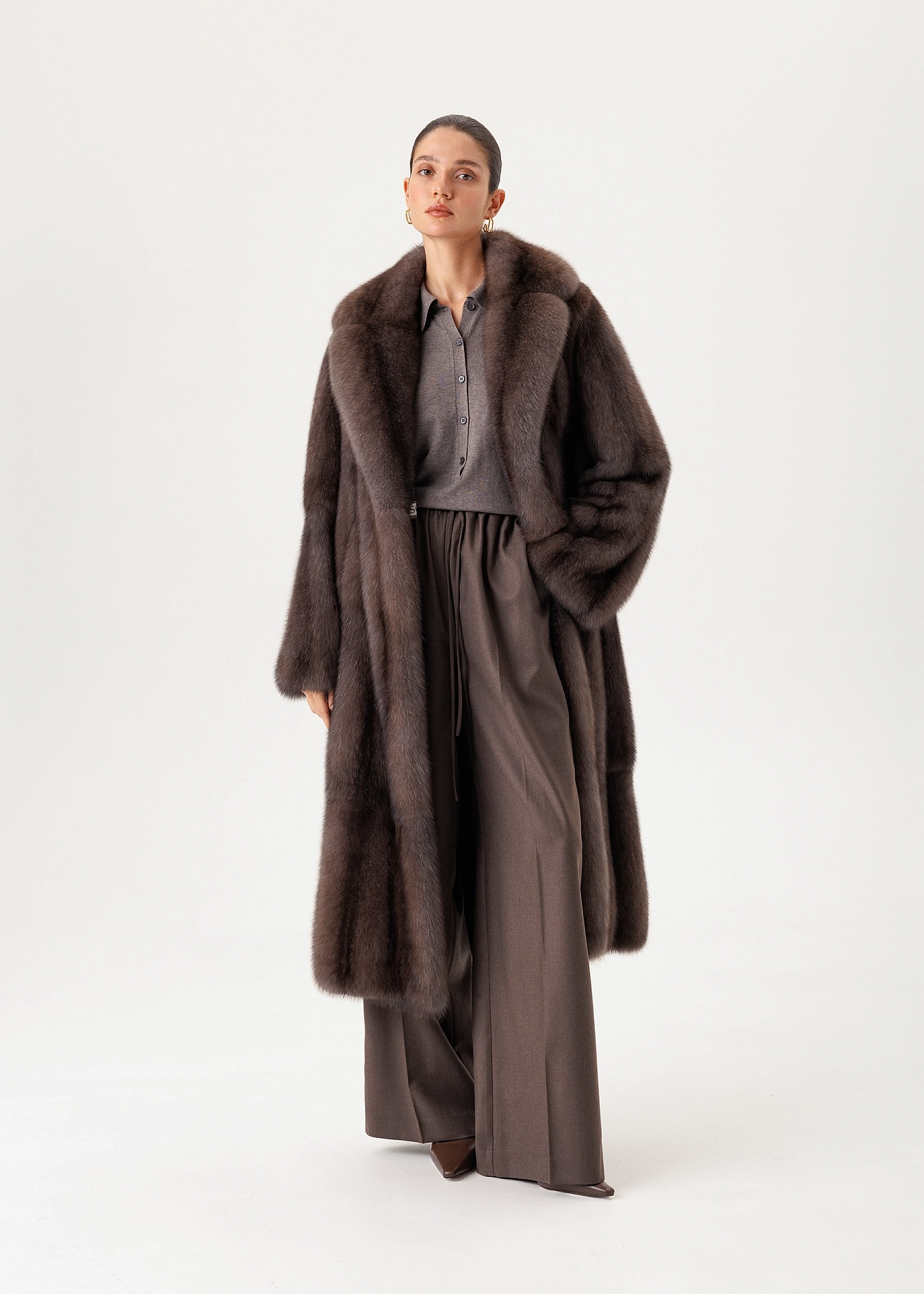 Шуба из цельного соболя с английским воротником